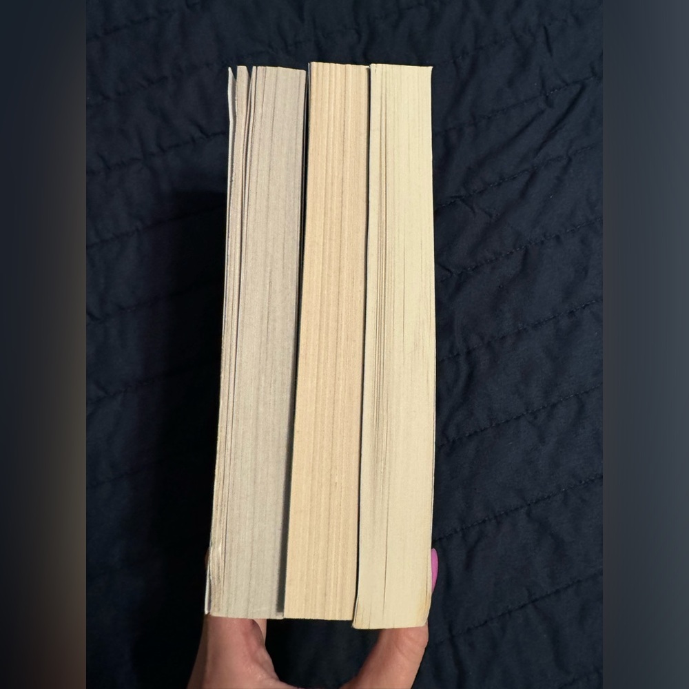 Colleen Hoover bundle - Picture 7 of 7